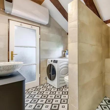 Apartman Inheritance *