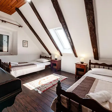 Inheritance Apartment *